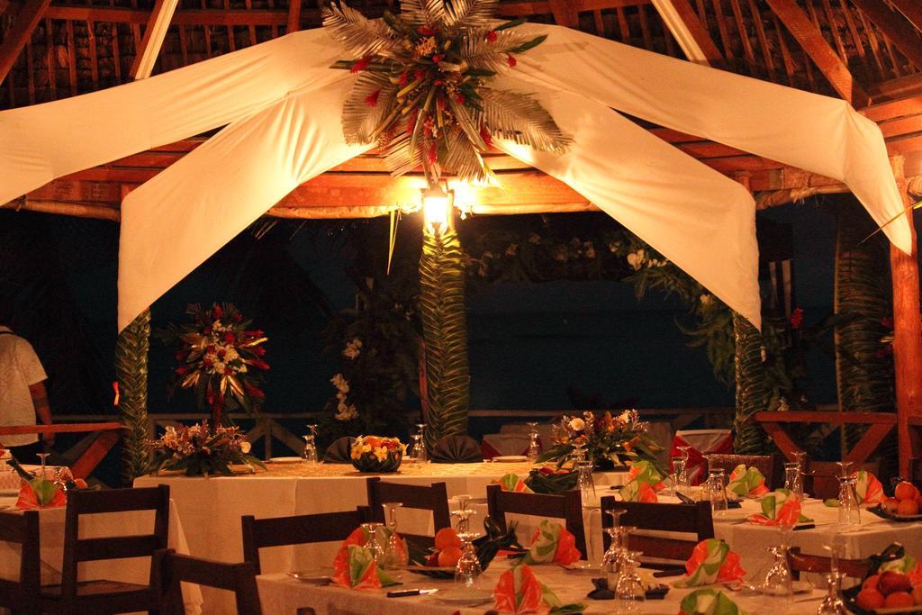 Hotel Vacations Beach Fale Manase Exterior foto