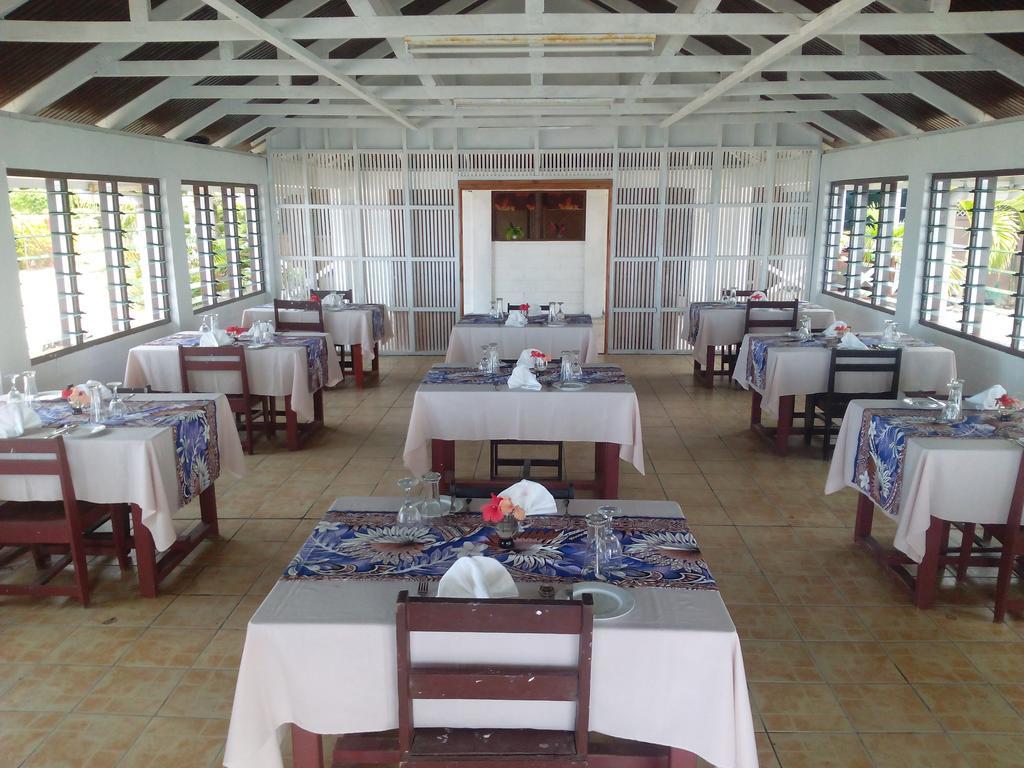 Hotel Vacations Beach Fale Manase Exterior foto