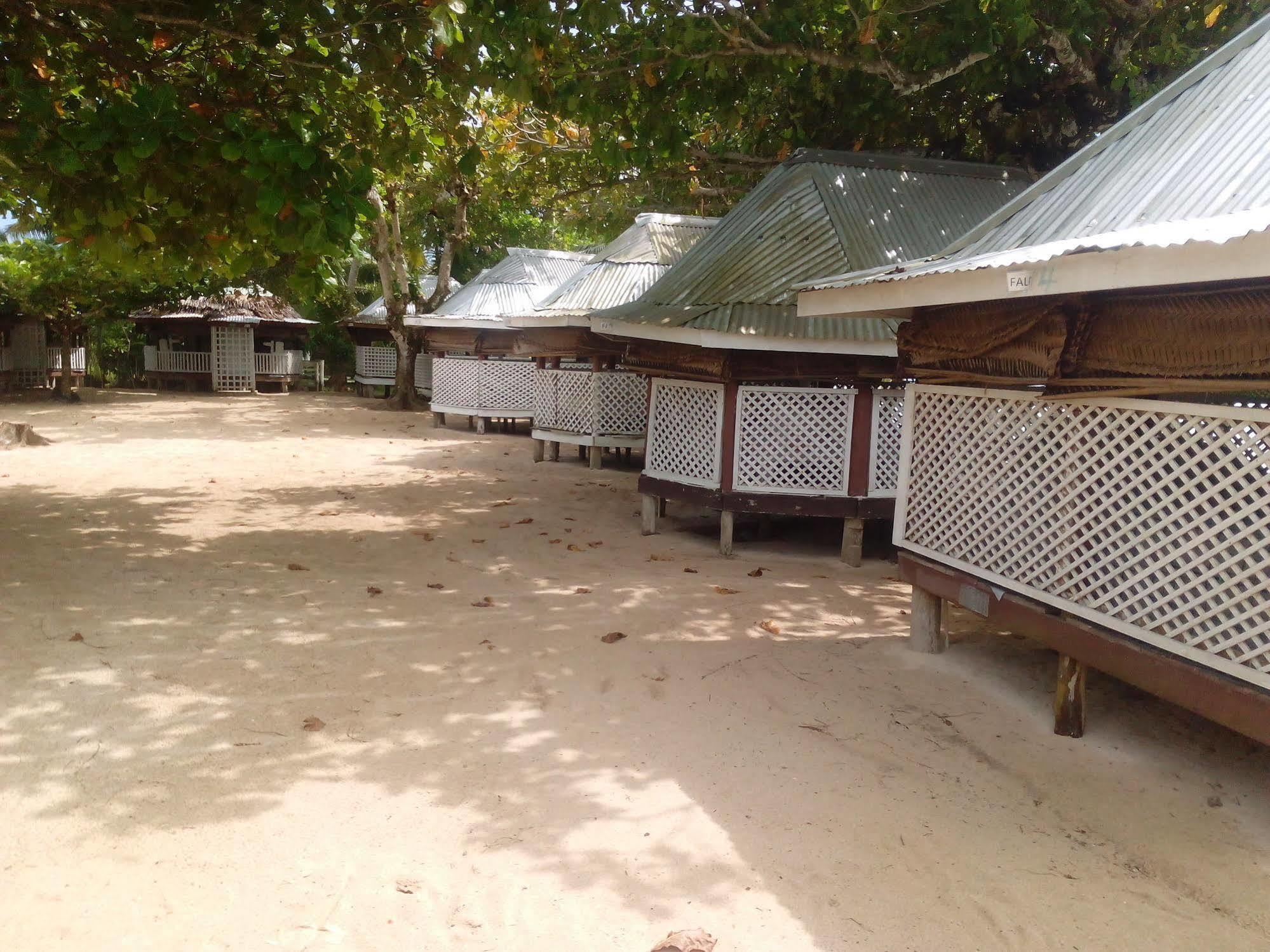 Hotel Vacations Beach Fale Manase Exterior foto