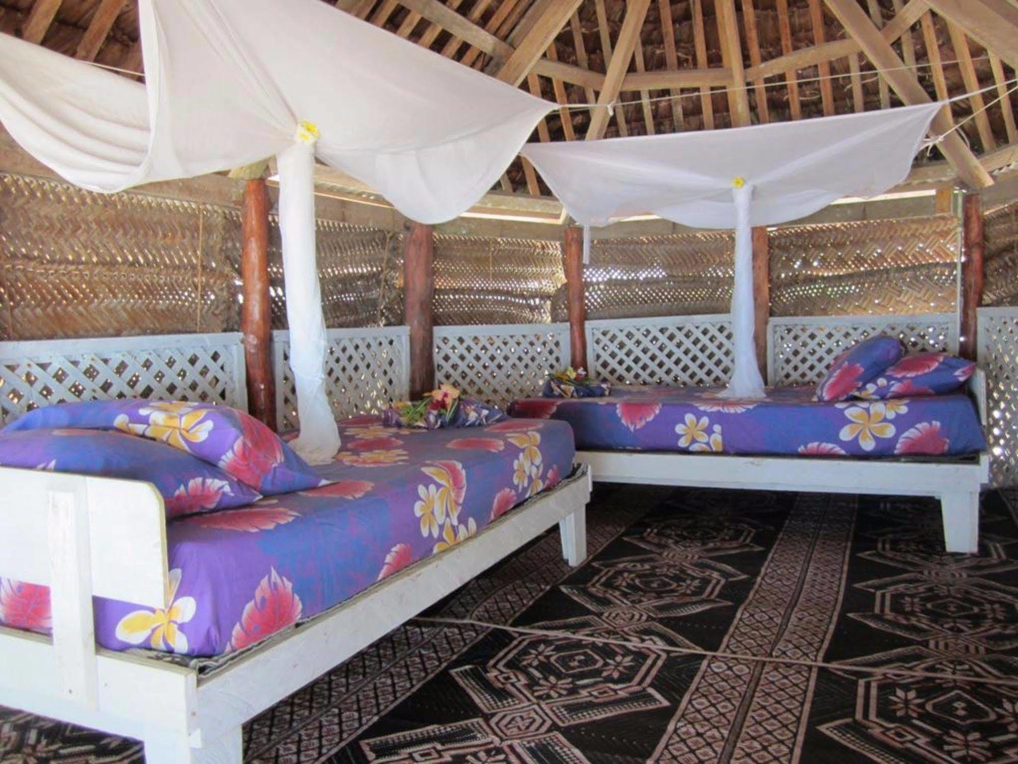 Hotel Vacations Beach Fale Manase Exterior foto